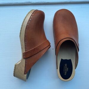 Swedish Hasbeens Tan Leather Clogs